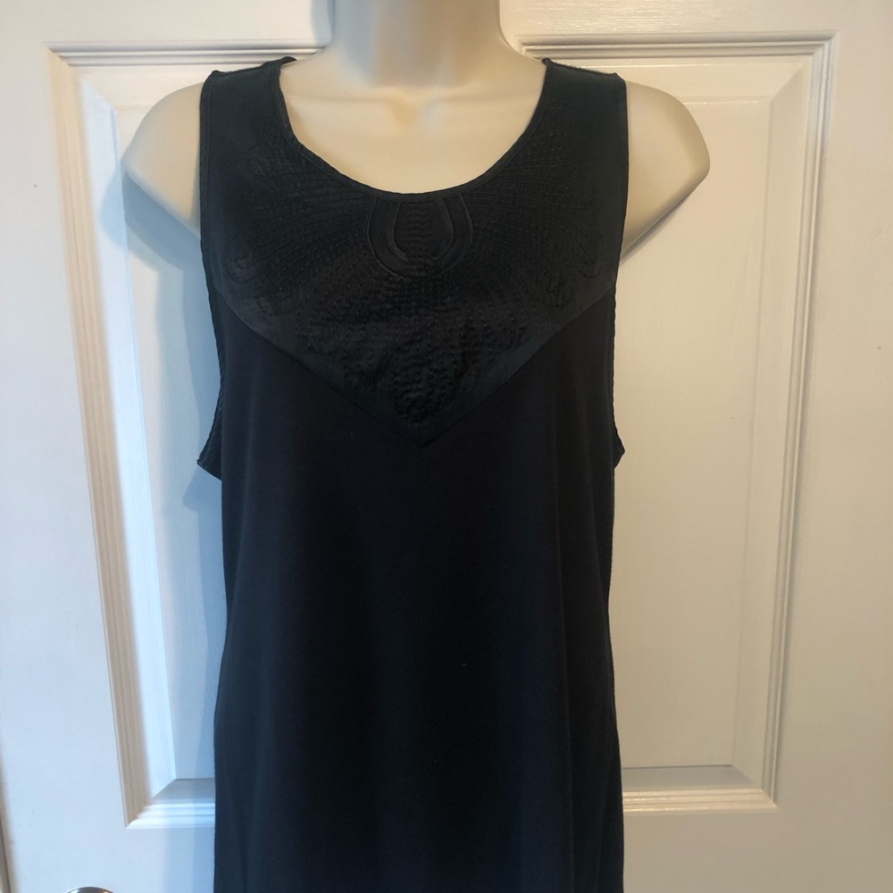Ann Taylor Black Sleeveless Top with Front Design
